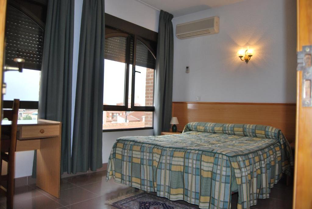 Hostal Cazalegas חדר תמונה