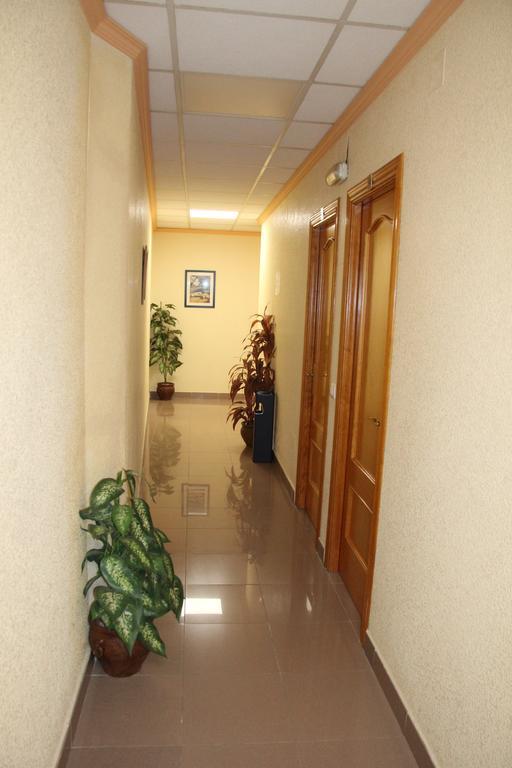 Hostal Cazalegas מראה חיצוני תמונה